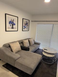 The Grey Luxe Suite - 4