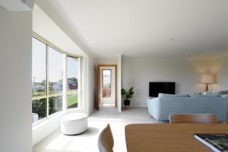 Steps From The Hospital in Burnie - 8