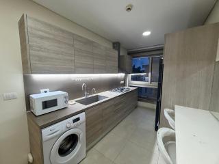 2BR Van Dyck Apartment with Stunning Sea View - 9