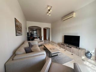 Lagoon-Front 3BR Townhouse in Upper Nubia - 5