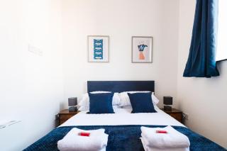 Stylish Town Centre Suite by Traboule Properties LTD - 8