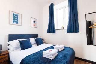 Stylish Town Centre Suite by Traboule Properties LTD - 0