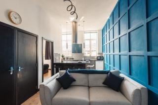 Stylish Town Centre Suite by Traboule Properties LTD - 4