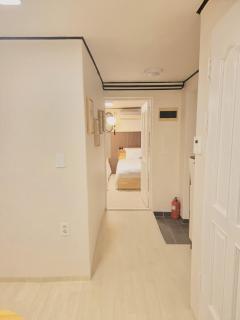 Pumpkin Stay 5 minutes from Isu Station Two Rooms - 9