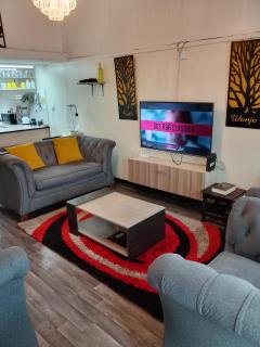 Charming 3 Bedroom - 0