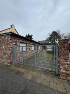 House with garden, 3 Rooms & private Garage in Cologne - 7