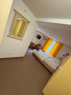 Leos und Armando Gjuci GbR - 8