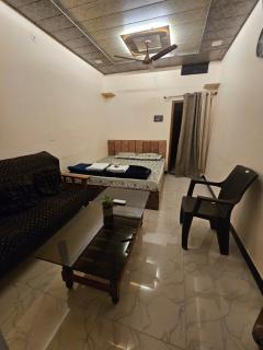 Shri Mahakaleshwar Homestay - 3