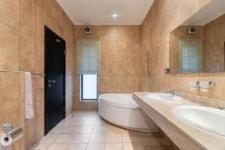 Luxury 2 bedroom apartment - 6