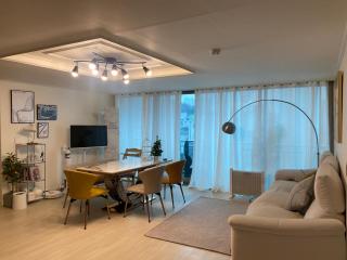 동대문중심,지하철1분,엘리베이터이용,3룸5배드,가족환영,30평넓은숙소, 뷰맛집 - 6