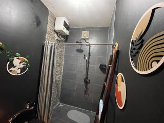 Ryuko Baohu Rentals - Tay Ho Bed & Breakfast - 2