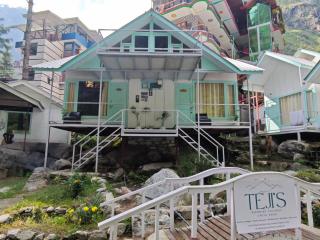 Teji's Riverside Cottages - 8