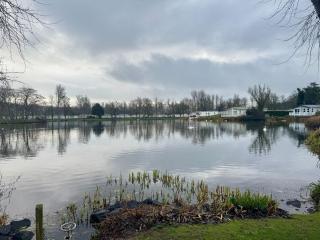 Cozy Caravan at Tower Lawn, Haggerston Castle Perfect Family Getaway - 7