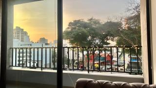 Modern 2BR Miraflores Apt Near Malecón - 3