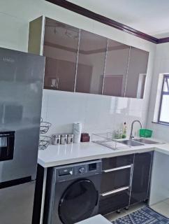 Modern Two Bedroom in Fourways Montecasino Sandton - 1