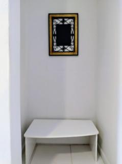 Quarto e sala a 5 minutos do Porto da Barra! - 0