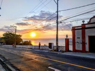 Quarto e sala a 5 minutos do Porto da Barra! - 3