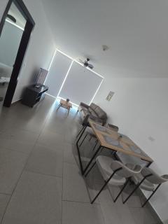 Modern executive apartment with views and parking - 9