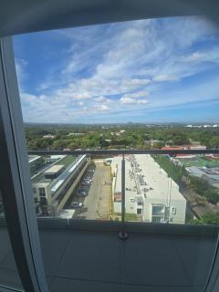 Modern executive apartment with views and parking - 7