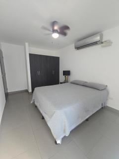 Modern executive apartment with views and parking - 6