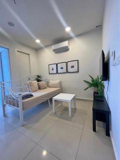 PINAY Home- The Shore Kota Kinabalu - 9