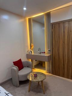 Hive's Residence - 5