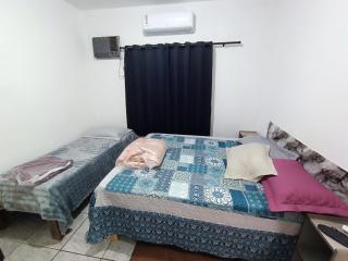 kit net mobiliada individual com ar condicionado e garagem privada - 0