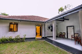 Elegant Bay Villa - 8