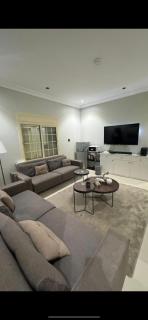 مجمع بيتش هاوس درة العروس للعائلات فقط - 2