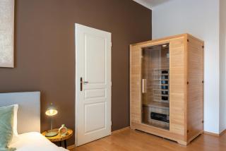 Klidný byt v centru se saunou - 1