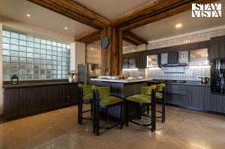 StayVista at Louise Cottage - Jacuzzi & Heater - 4