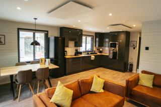 Lerryn Lodge, The Vale, Cornwall - 2