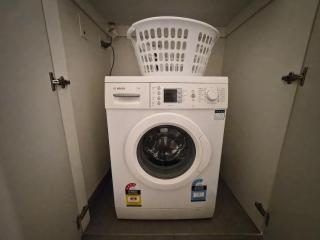 Melbourne City Escape Near QV Market - 8