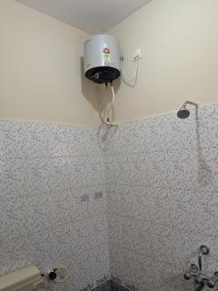 Lakmo Luxury Guest House - 2