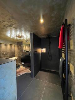 Späth Business Apartment Möbliertes 2-Zimmer-Souterrain in Schwanstetten - 1