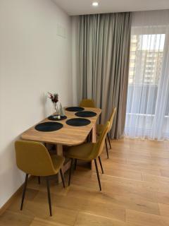 Alpinor Apartments Urban Plaza - 7