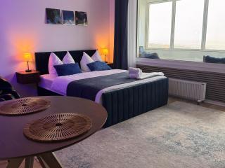 CuxHeaven - modernes Studio-Apartment direkt am Meer mit Pool, Sauna und Massage - 8