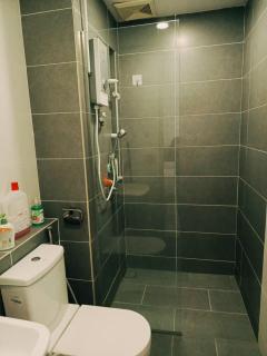 Miri Times Square 6 Pax 2 Rooms & 2 Baths - 1