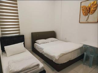 Superb Miri Times Square 6 Pax 2 Rooms & 2 Baths - 6