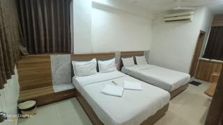 Hotel Bhavya, Ahmedabad - 0