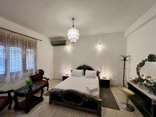 Villa Fez Prestige with jacuzzi, Chic & peaceful - 1