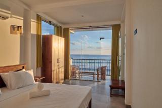 KINGS BAY Beach Resort - 7