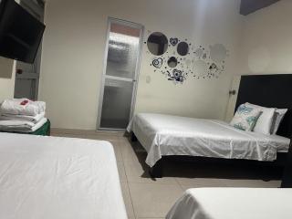 LAS CAMELIAS APARTAHOTEL - La Virginia Risaralda - 5