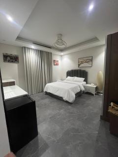 Luxury apartment 2 Bedrooms in a prime location in Al-Rawda neighborhood with self check-in - 8