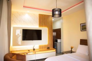 Chulis Apartments - 2