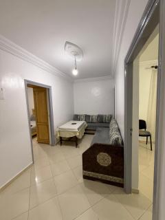 3 Bed Apartment 5 min to Tram 10 min to Rabat - 4