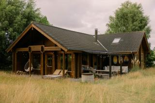 Family-Friendly Log Cabin Near Tisvildeleje Beach - 9