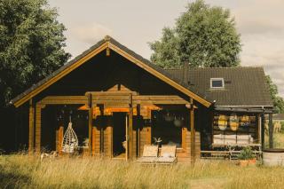 Family-Friendly Log Cabin Near Tisvildeleje Beach - 7
