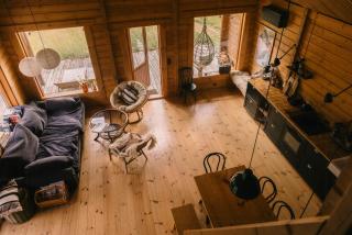 Family-Friendly Log Cabin Near Tisvildeleje Beach - 2