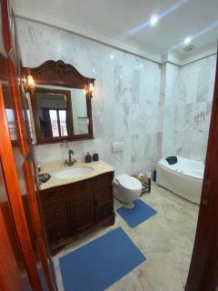 Modern Gueliz Apartment with Private Pool, Near to Train Station - 9